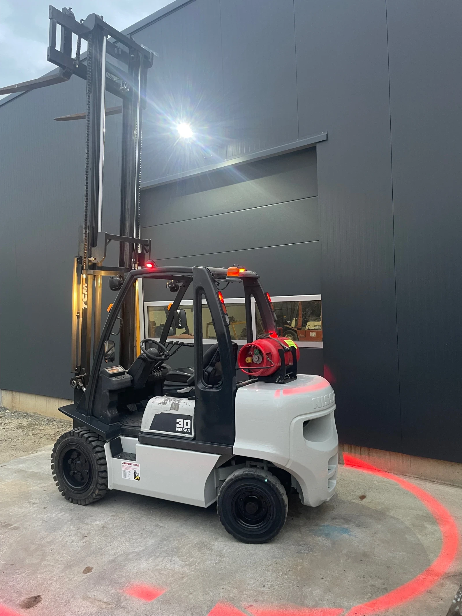 ������� Nissan | Mobile.bg � ����������� 4