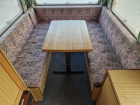 Каравана Adria 3 МЕСТА WC ФОРСЕЛТ, снимка 7