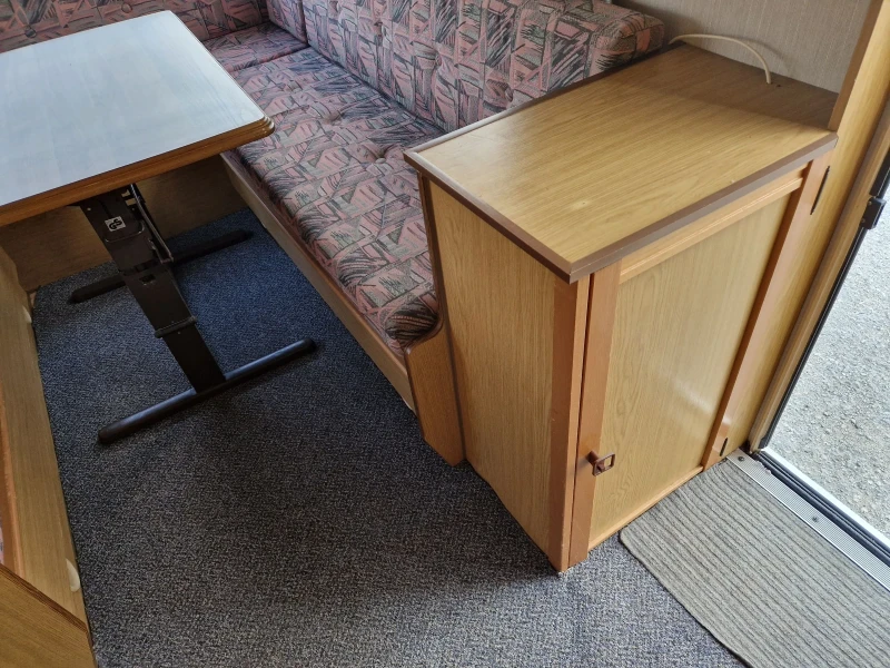 Каравана Adria 3 МЕСТА WC ФОРСЕЛТ, снимка 16 - Каравани и кемпери - 50299024