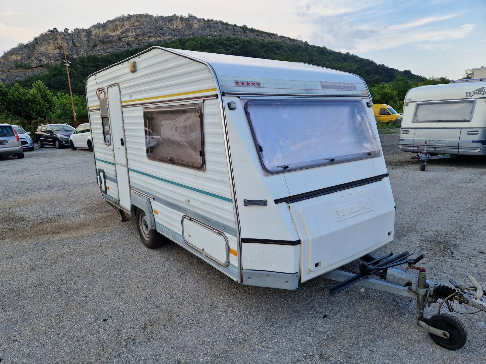 Каравана Adria 3 МЕСТА WC ФОРСЕЛТ, снимка 1