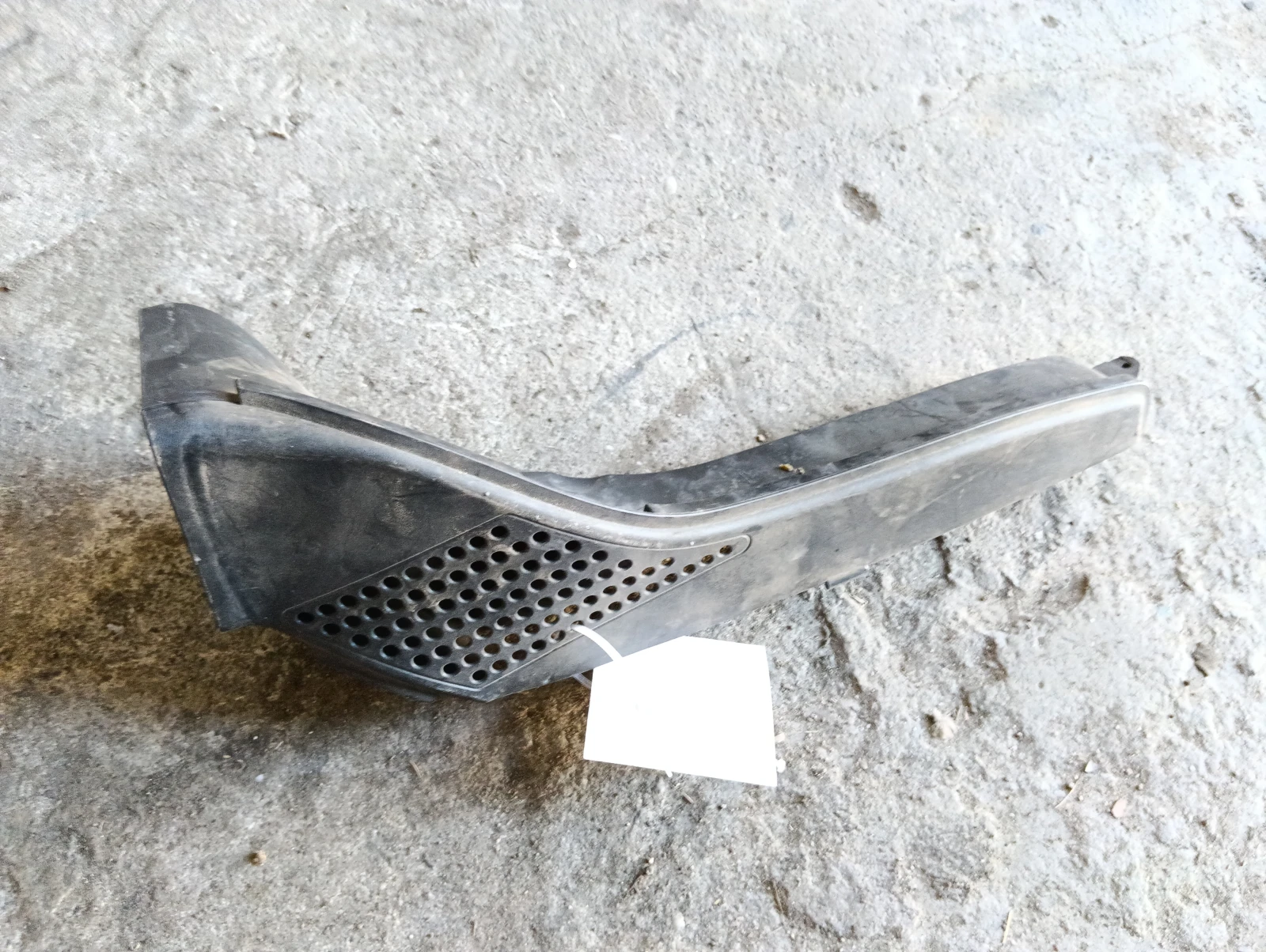 въздуховод 2.0TDI 8W0129618A Audi A4