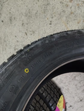Гуми Зимни 235/55R19, снимка 8