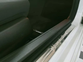 Mercedes-Benz C 300, снимка 10