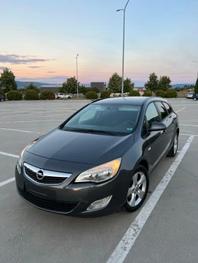 ������ Opel Astra