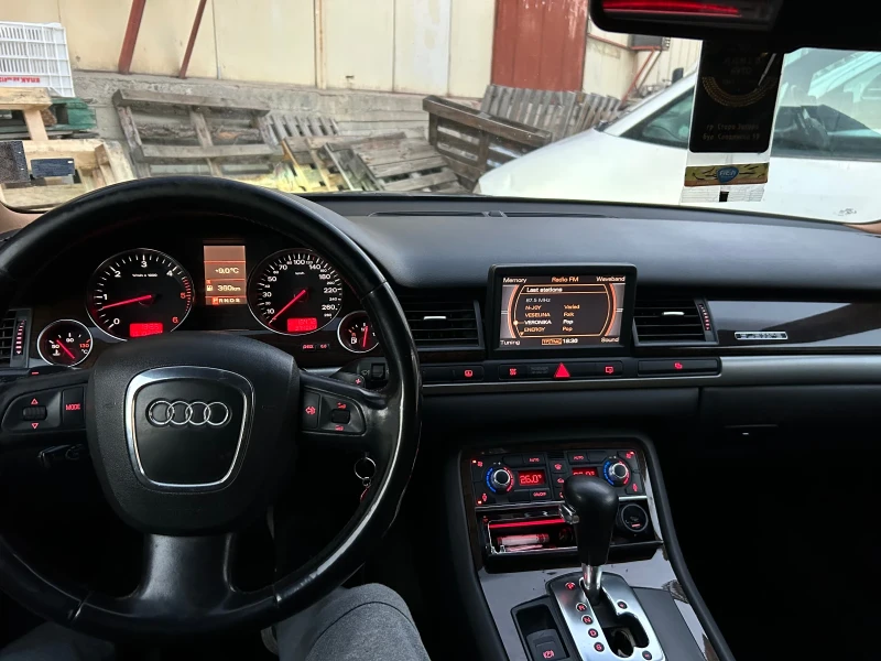 Audi A8 4.2 TDI, снимка 11 - Автомобили и джипове - 47635185