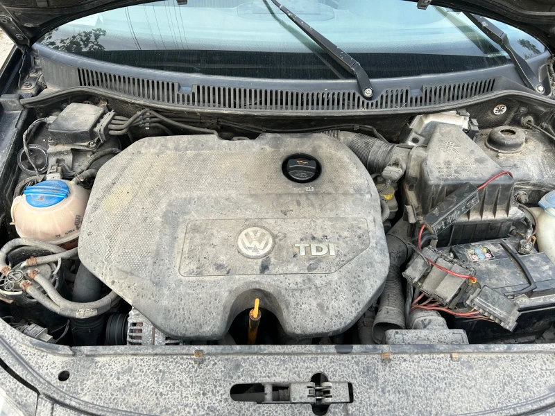 VW Polo 1.9, снимка 8 - Автомобили и джипове - 47708564