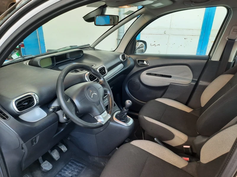 Citroen C3 Picasso 1.6HDI, снимка 8 - Автомобили и джипове - 48804432