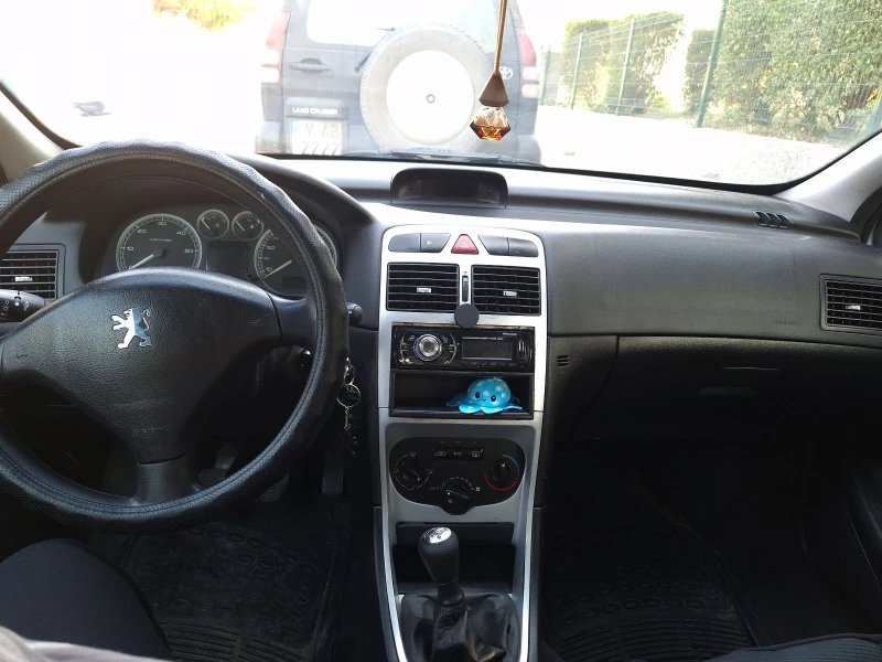 Peugeot 307 1.4 HDI, снимка 8 - Автомобили и джипове - 48883864