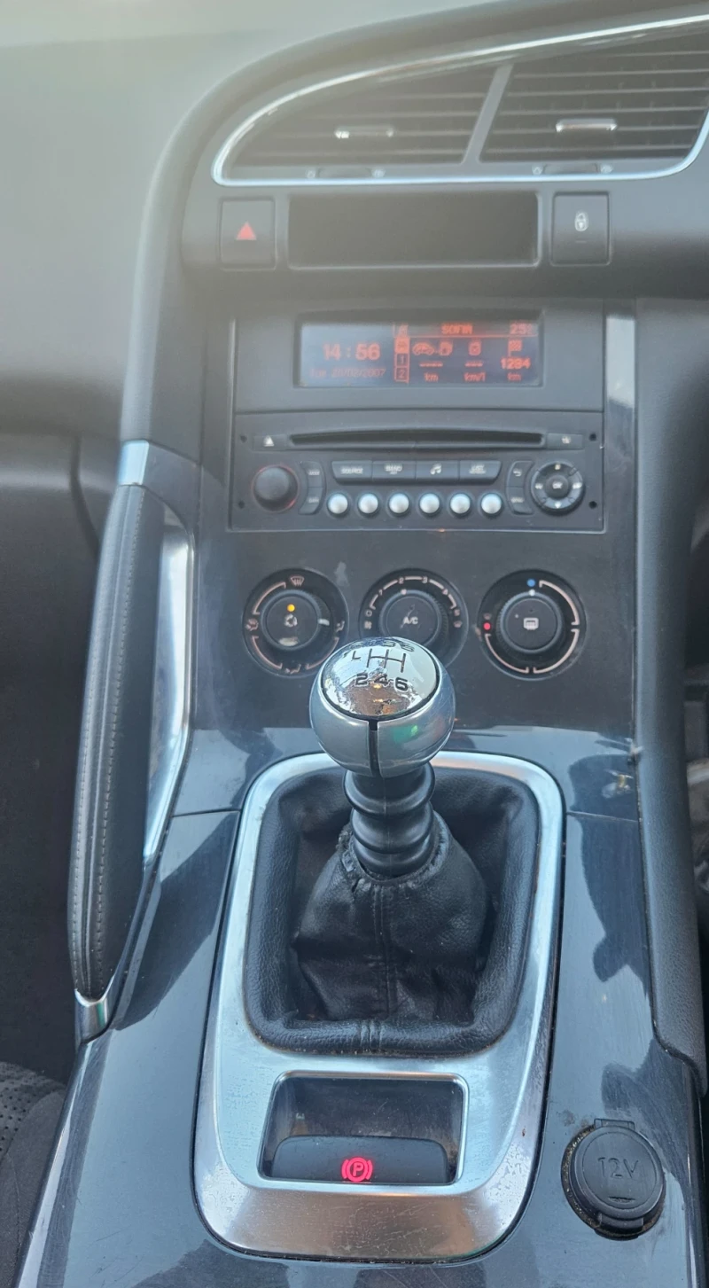 Peugeot 3008 1.6 hdi, снимка 9 - Автомобили и джипове - 52262542