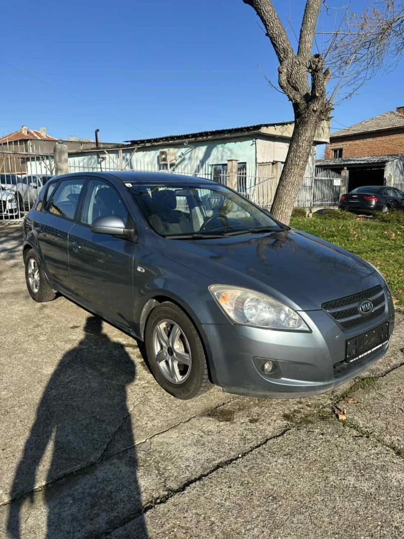 Kia Ceed, снимка 3 - Автомобили и джипове - 52750713