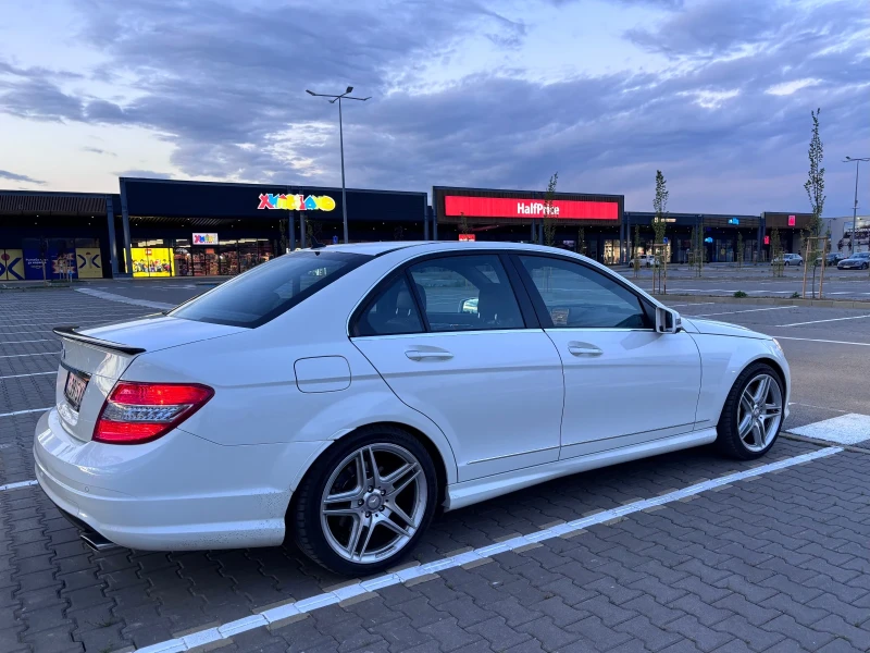 Mercedes-Benz C 300, снимка 3 - Автомобили и джипове - 52869376
