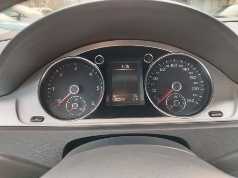 VW Passat 2.0 TDI 4x4 High Line, снимка 10 - Автомобили и джипове - 53259821