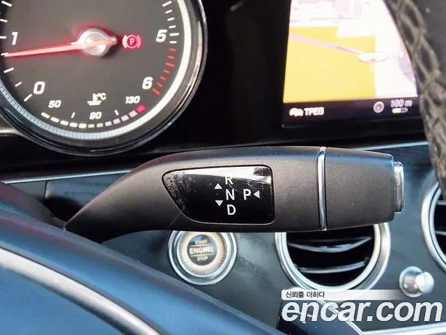Mercedes-Benz E 220 E Class W213 E220D 4MATIC Avantgarde - изображение 10