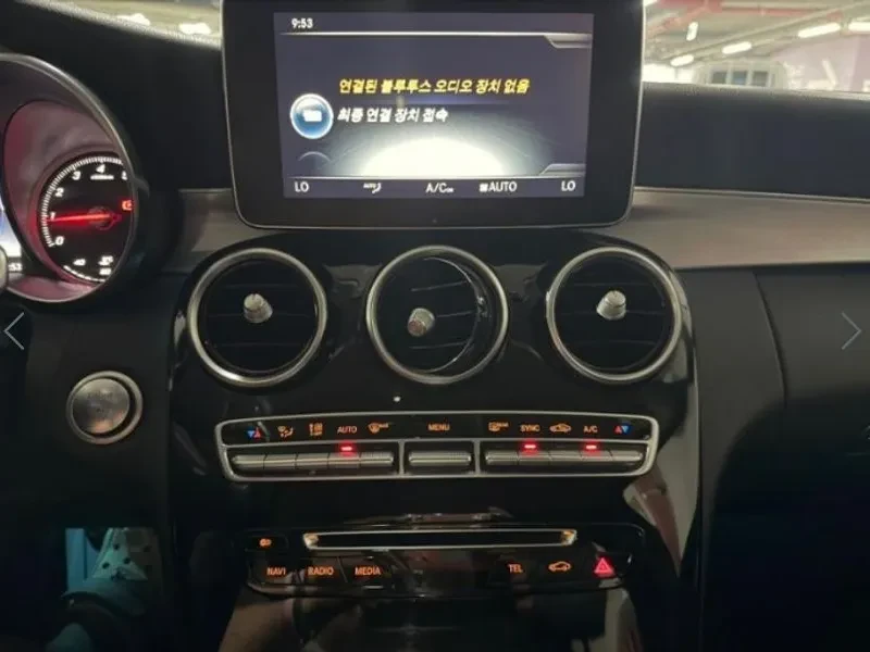 Mercedes-Benz C 200, снимка 10 - Автомобили и джипове - 55884770