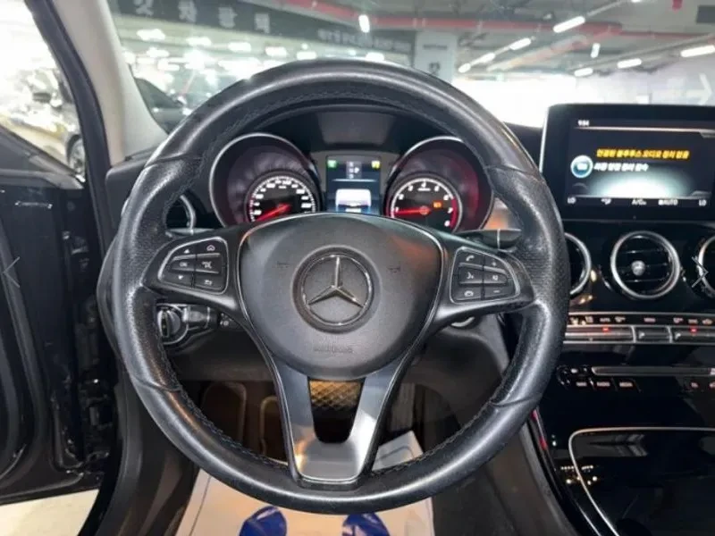 Mercedes-Benz C 200, снимка 8 - Автомобили и джипове - 55884770