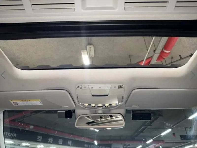 Mercedes-Benz C 200, снимка 14 - Автомобили и джипове - 55884770