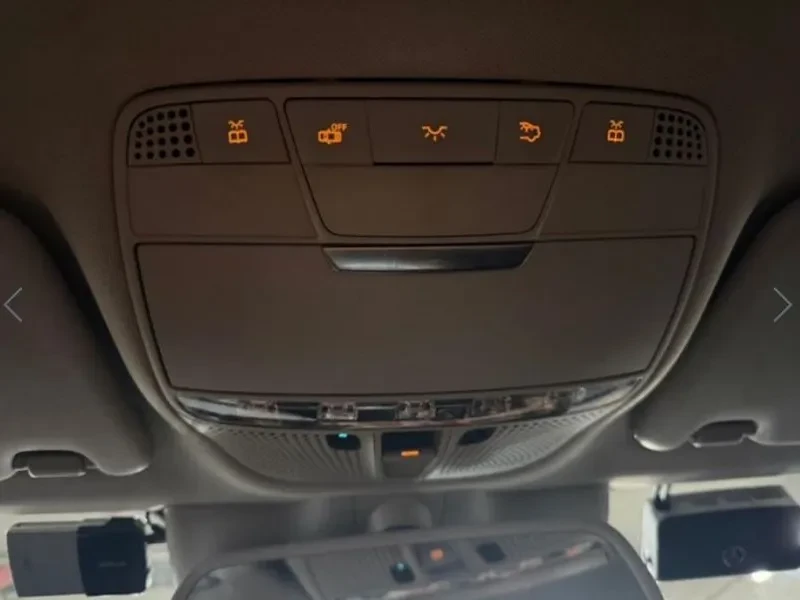 Mercedes-Benz C 200, снимка 13 - Автомобили и джипове - 55884770