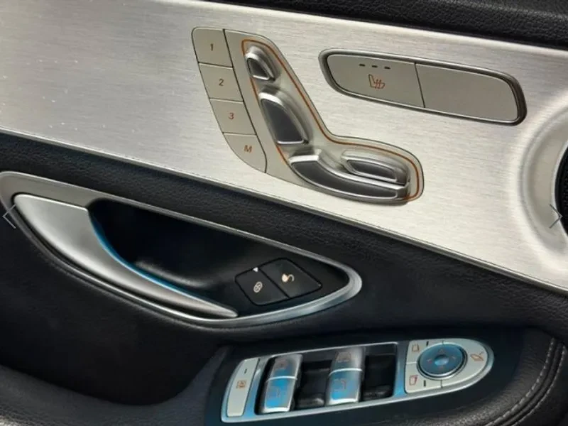 Mercedes-Benz C 200, снимка 15 - Автомобили и джипове - 55884770