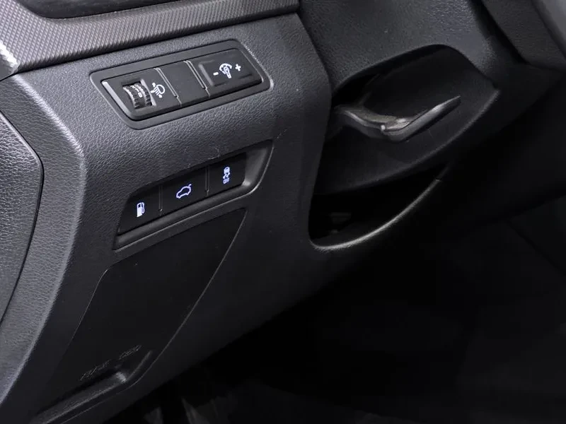 Hyundai Sonata 2.0 Smart, снимка 15 - Автомобили и джипове - 55949802