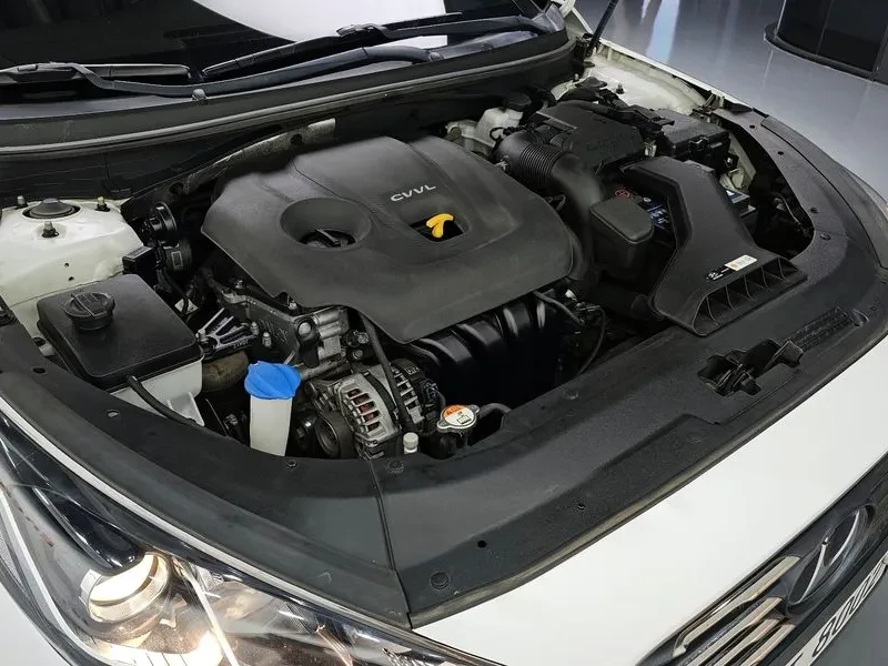 Hyundai Sonata 2.0 Smart, снимка 6 - Автомобили и джипове - 55949802