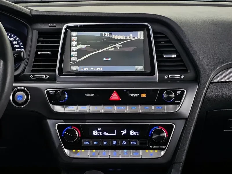 Hyundai Sonata 2.0 Smart, снимка 16 - Автомобили и джипове - 55949802