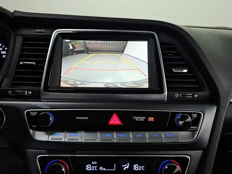Hyundai Sonata 2.0 Smart, снимка 17 - Автомобили и джипове - 55949802