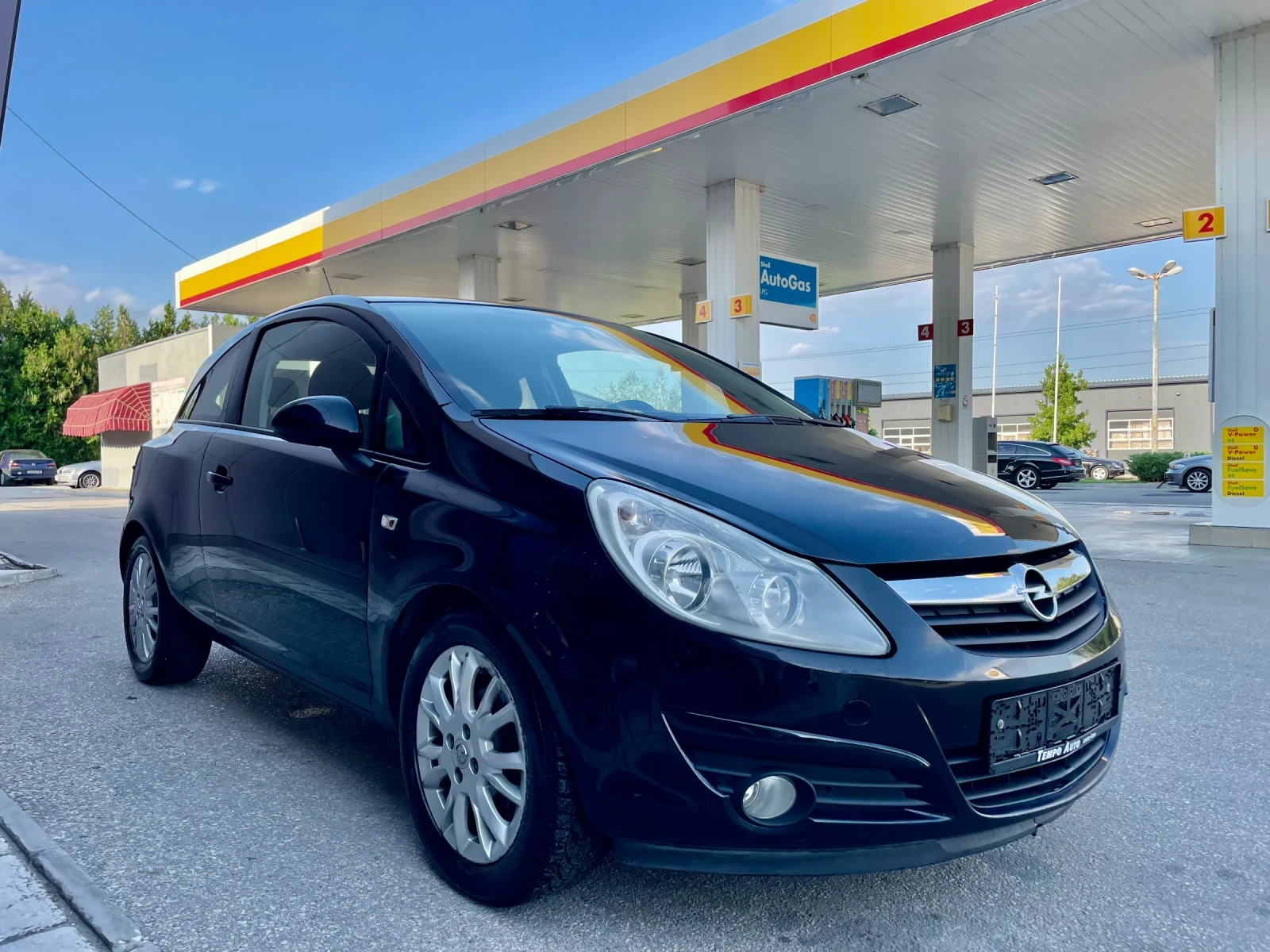 Opel Corsa 1.2i-16V-80к.с-CLIMA - изображение 7