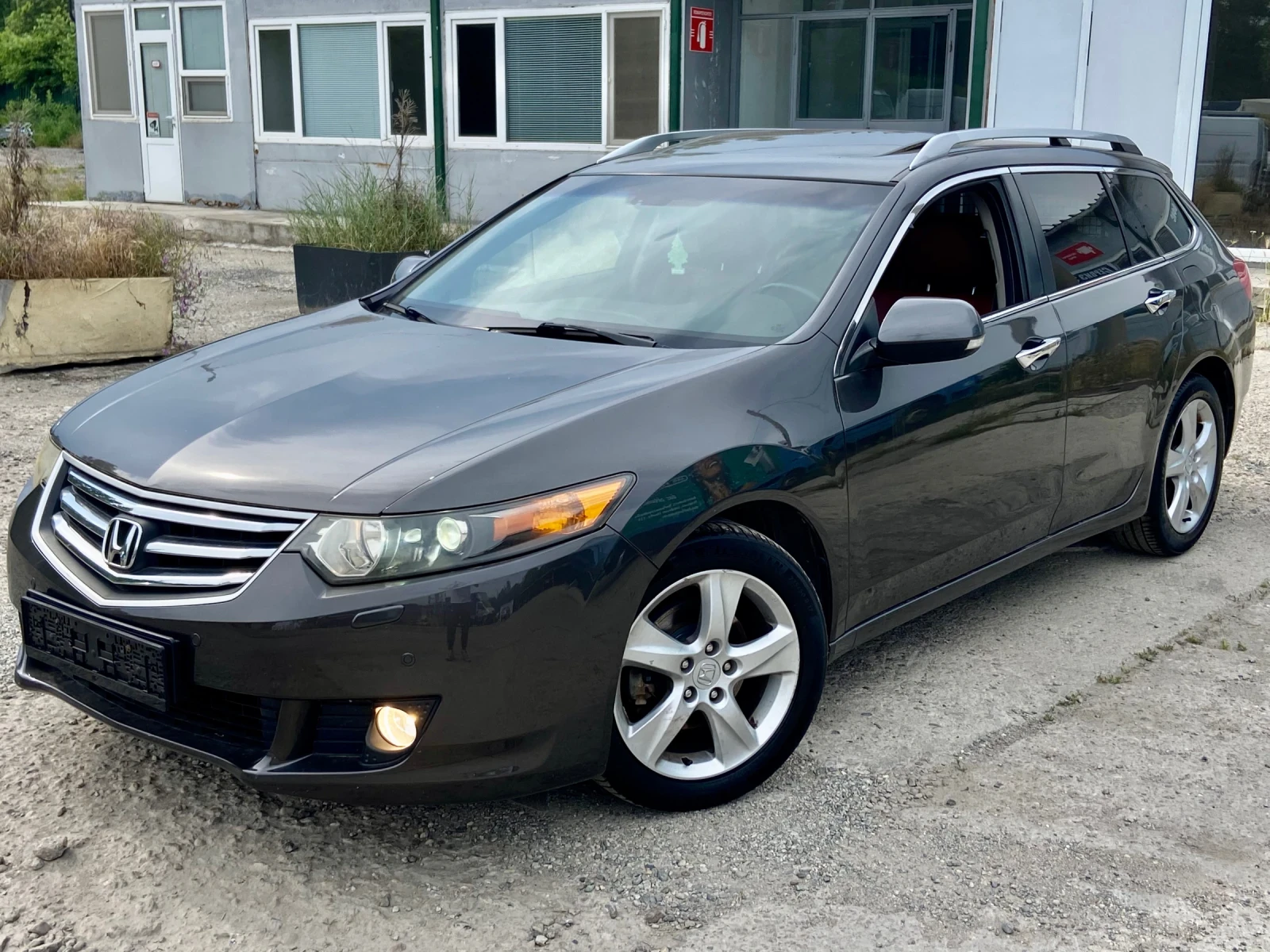 Honda Accord 2.0i Executive / Автоматик / Евро 5 | Mobile.bg — изображение 1