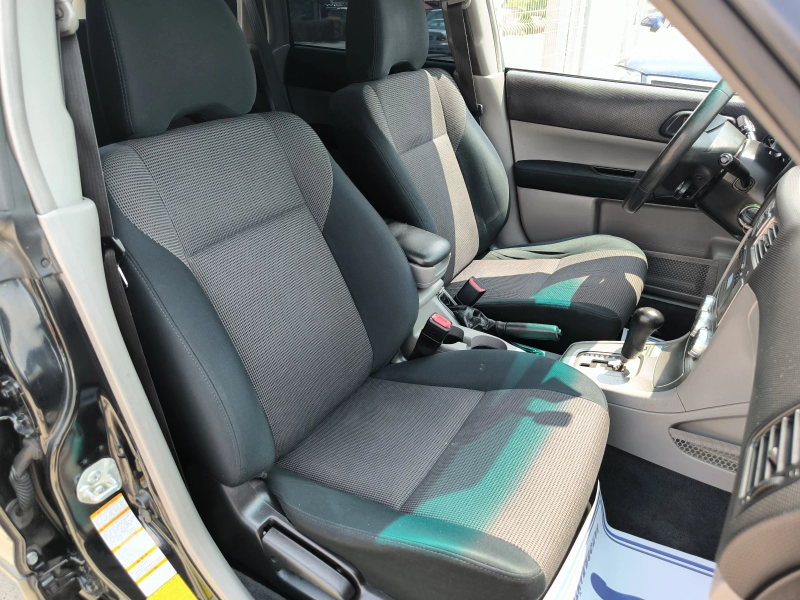 Subaru Forester 2.0i automatic  - изображение 8