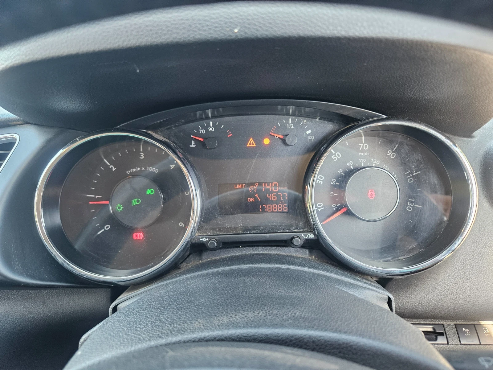 Peugeot 3008 1.6 hdi - изображение 8