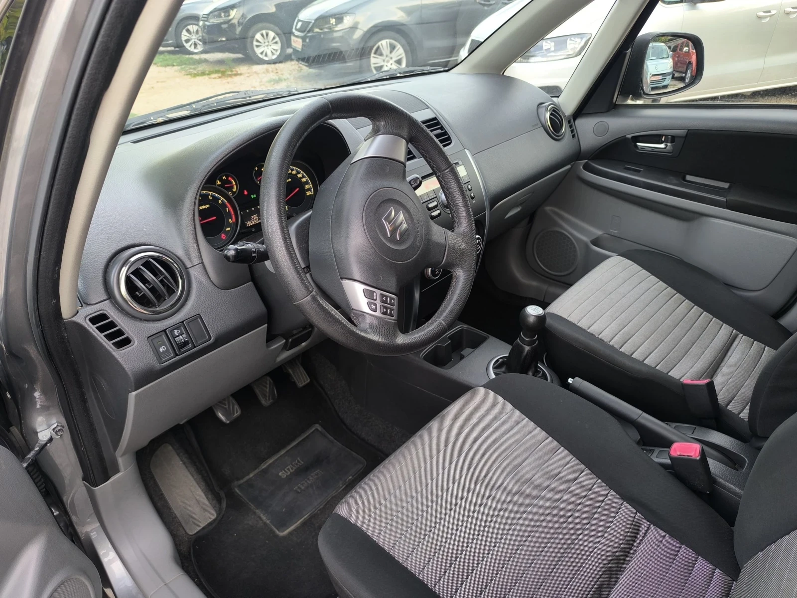 Suzuki SX4 Face Benzin 4x4 - изображение 9