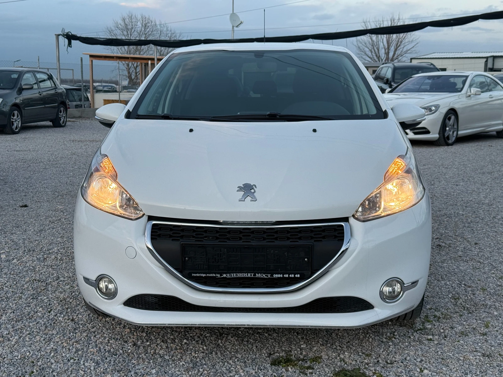 Peugeot 208 1.4vti ГАЗ ТОП СЪСТОЯНИЕ  - изображение 3