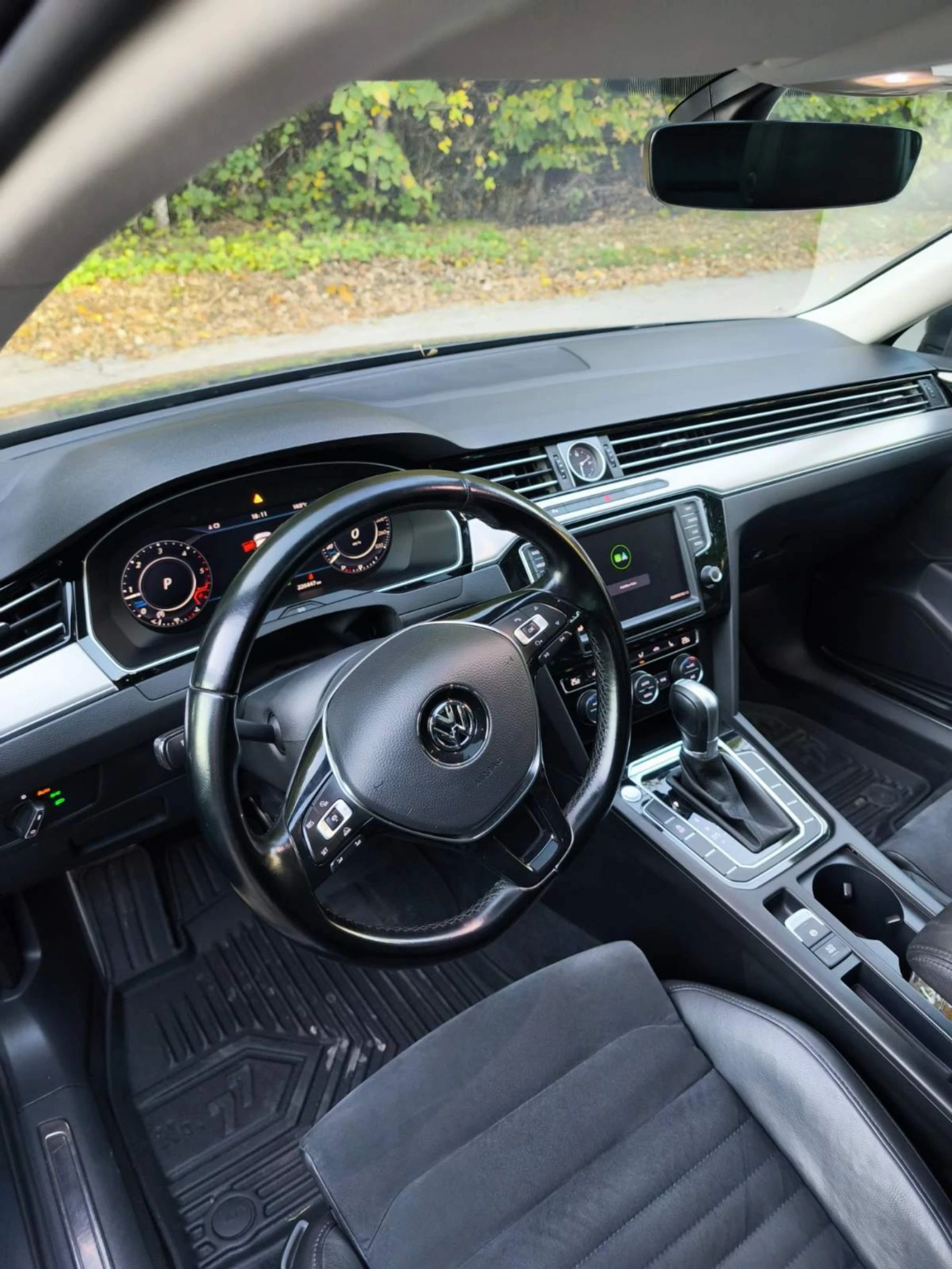 VW Passat, снимка 12 - Автомобили и джипове - 53458968