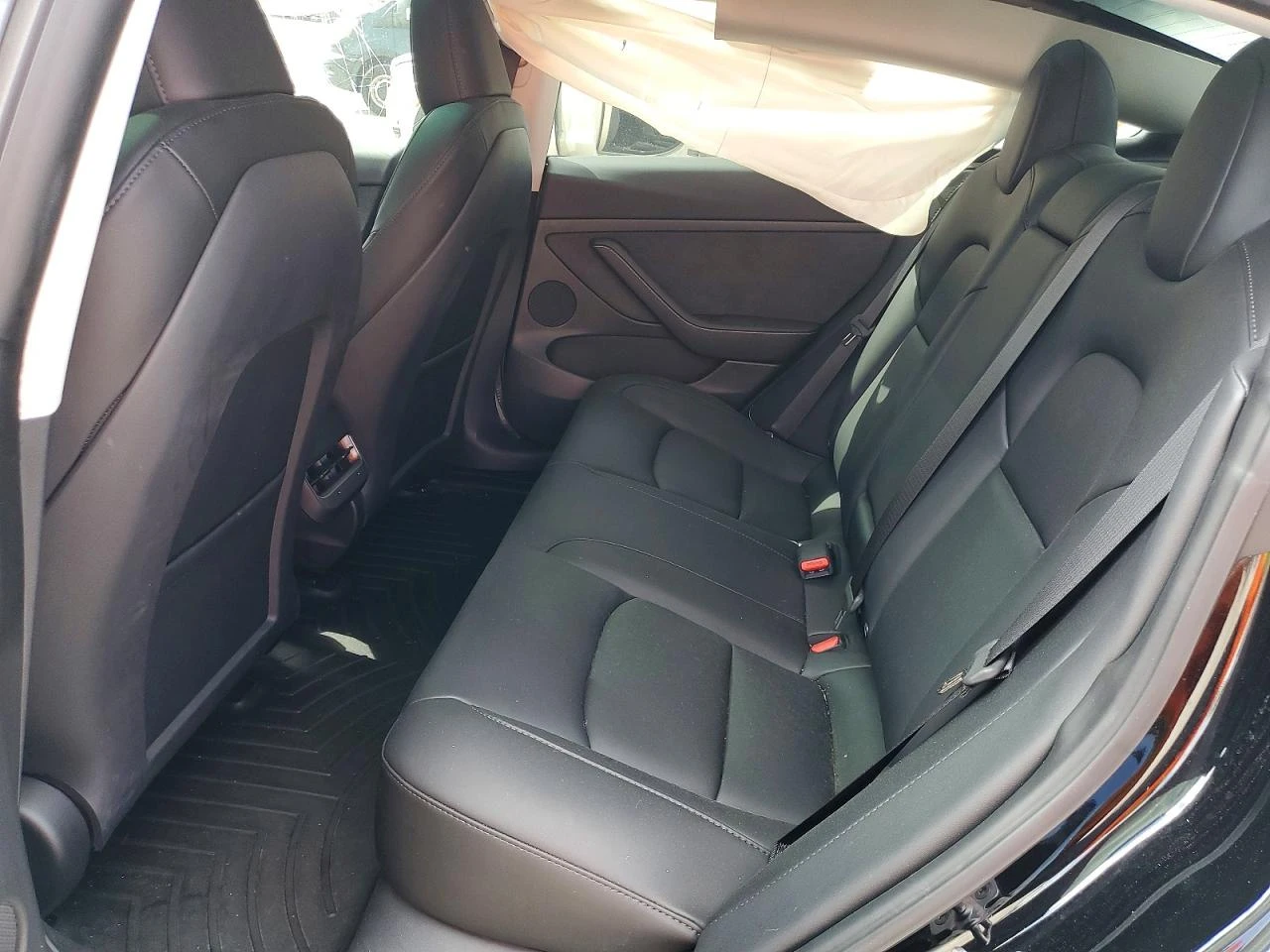 Tesla Model 3 RWD, снимка 10 - Автомобили и джипове - 54210412