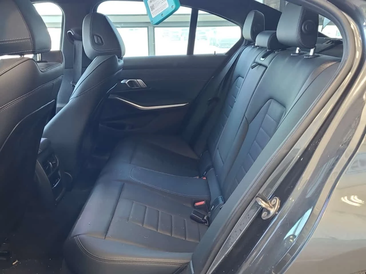 BMW 330 * XDRIVE * CARFAX * 1 ���������� * 2 ����� *  | Mobile.bg � ����������� 13