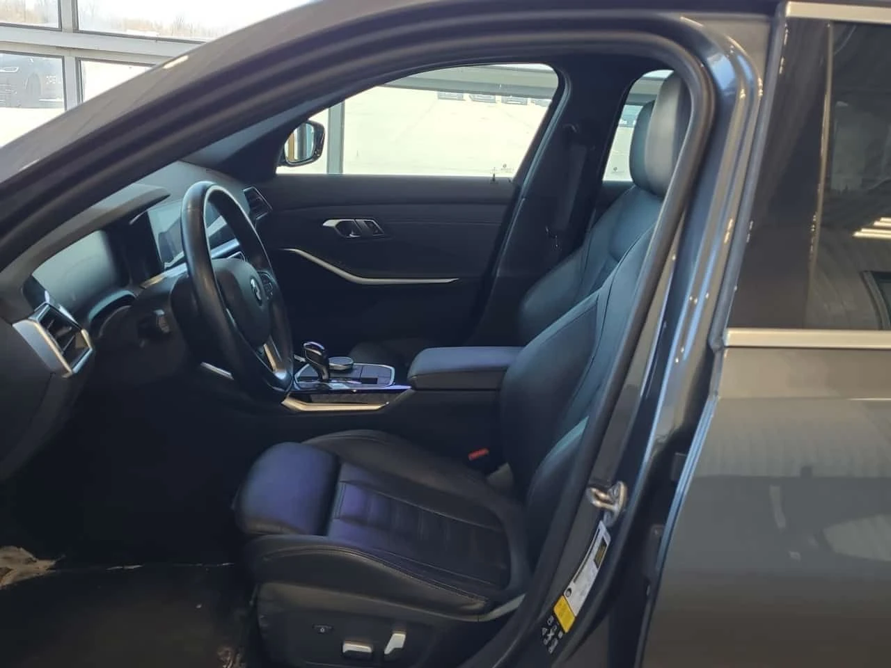 BMW 330 * XDRIVE * CARFAX * 1 ���������� * 2 ����� *  | Mobile.bg � ����������� 8