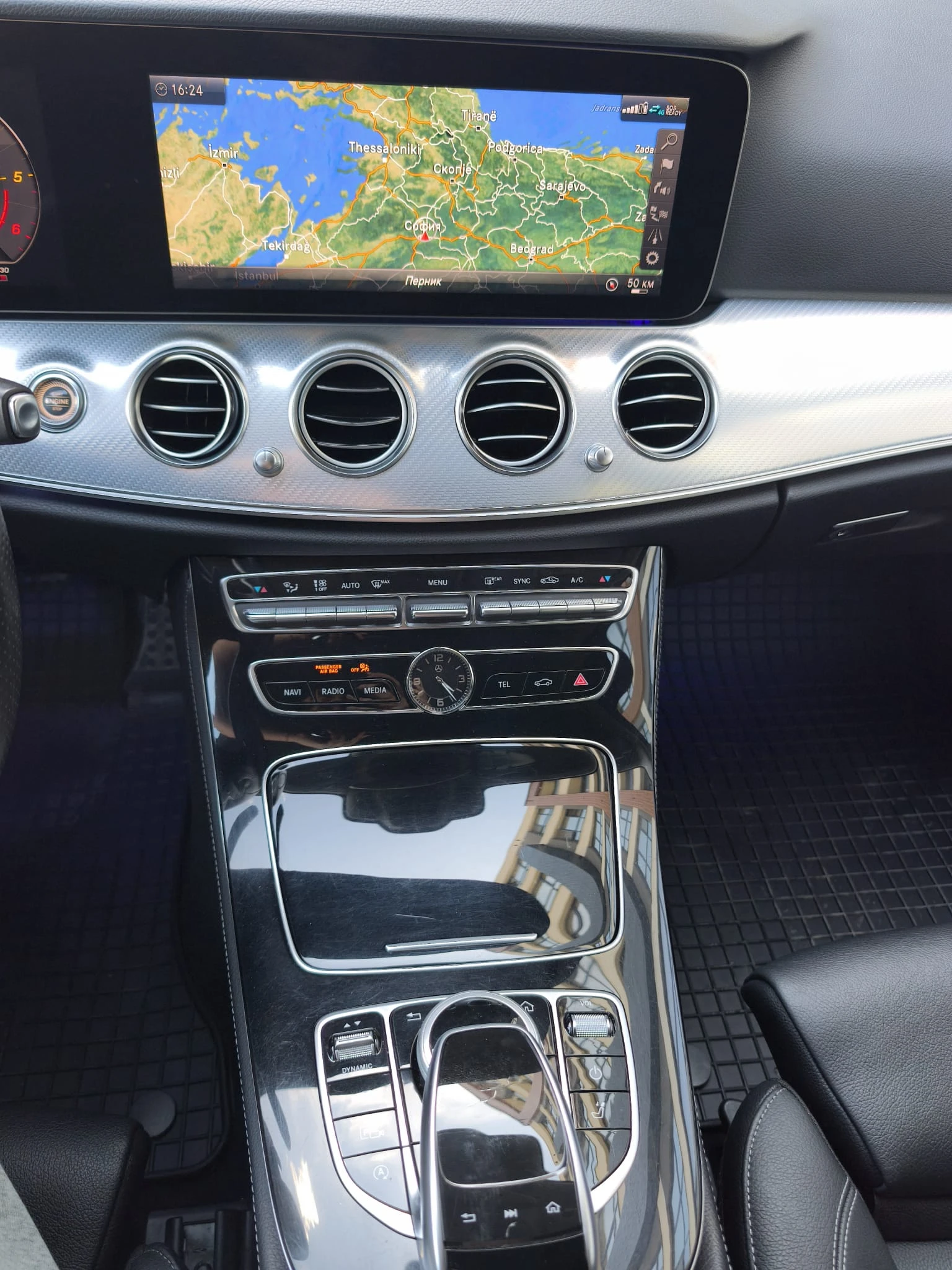 Mercedes-Benz E 350 4MATIC ALL-TERRAIN AVANTGARDE, снимка 8 - Автомобили и джипове - 54340680