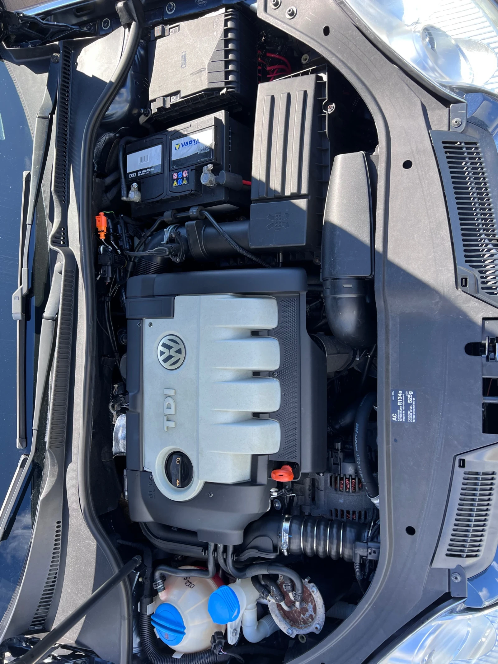 VW Golf 1.9 TDI* 6-скорости* Cruise Control* Top* , снимка 17 - Автомобили и джипове - 54375376