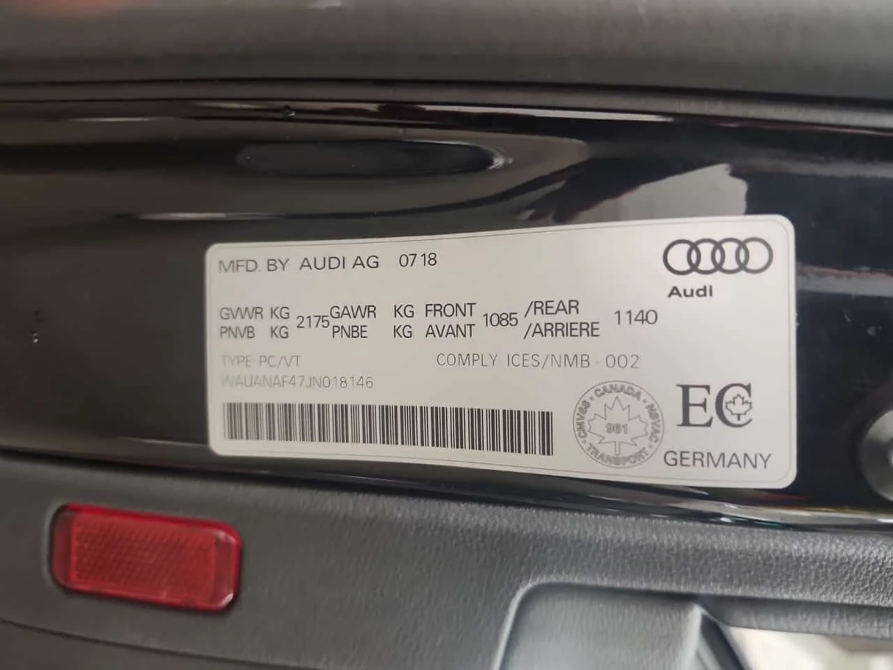 Audi A4 * KOMFORT * CARFAX * БЕЗ ИНЦИДЕНТИ * , снимка 15 - Автомобили и джипове - 54445406