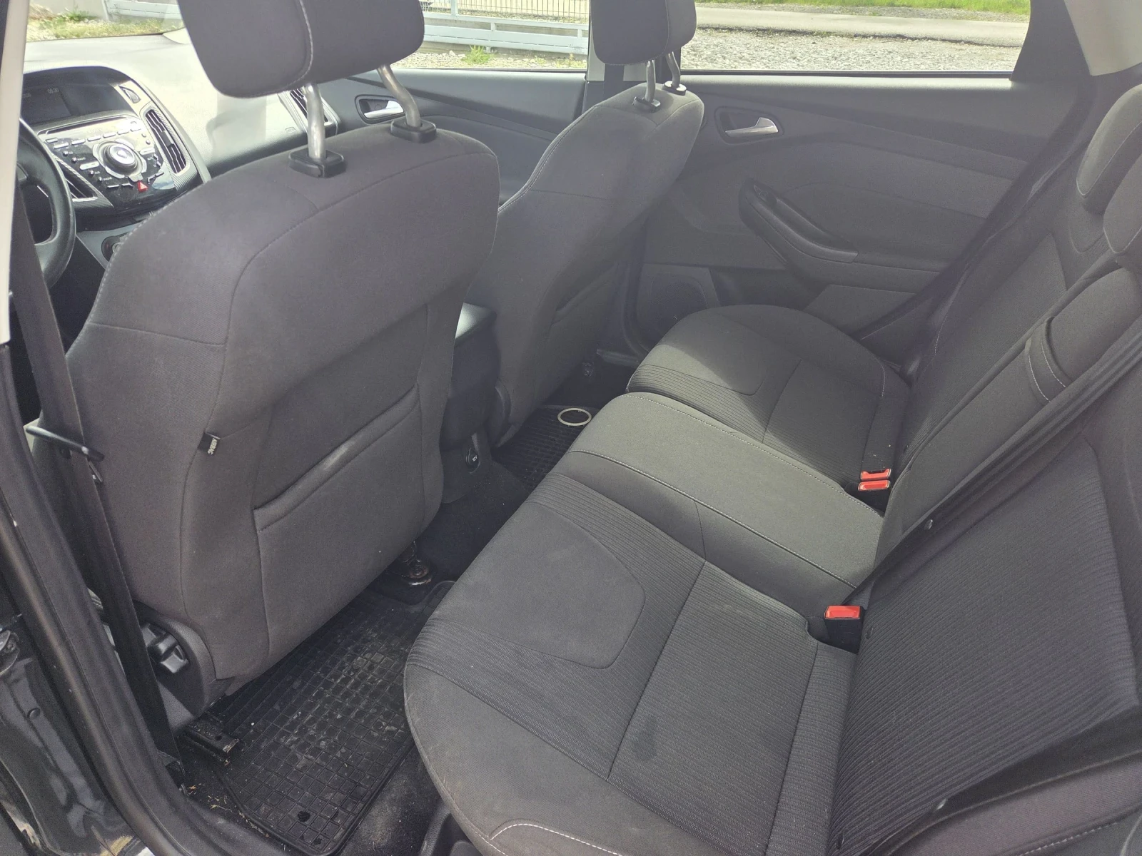 Ford Focus 1.6* klima * , снимка 12 - Автомобили и джипове - 54594942