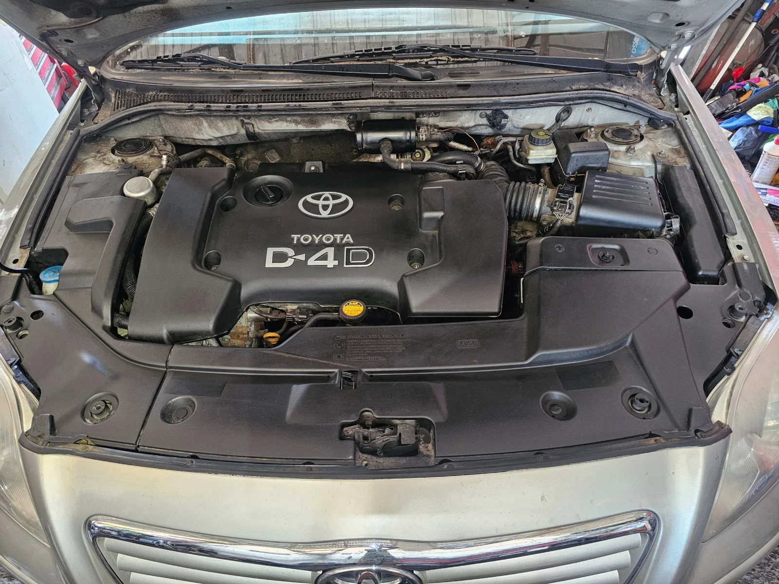 Toyota Avensis, снимка 8 - Автомобили и джипове - 54608572