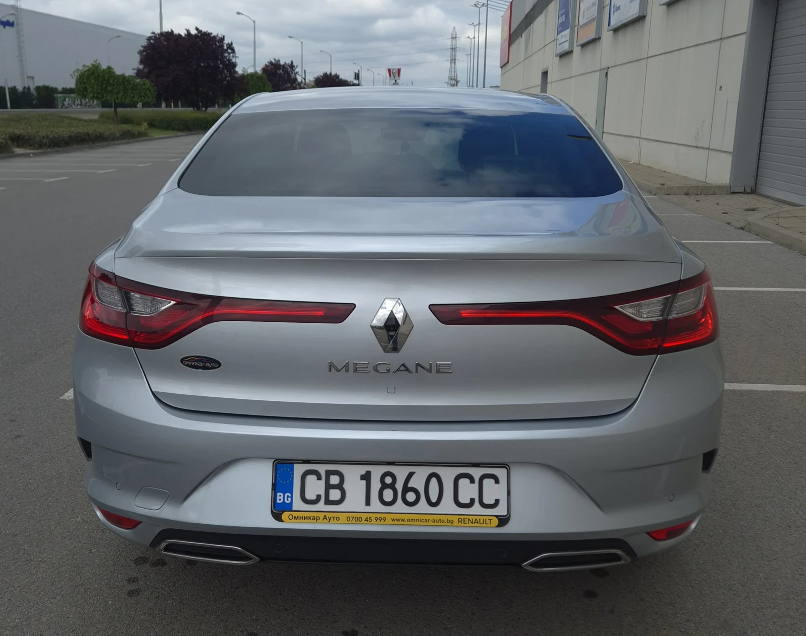 Renault Megane Sedan, снимка 5 - Автомобили и джипове - 54643219