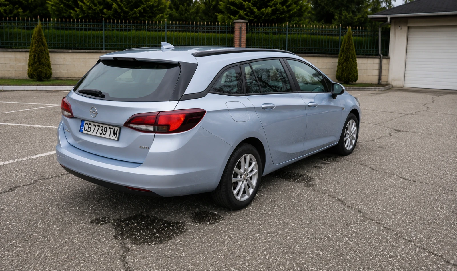 Opel Astra 1.6 DTCI AVTOMAT КАМЕРА , снимка 5 - Автомобили и джипове - 54643000