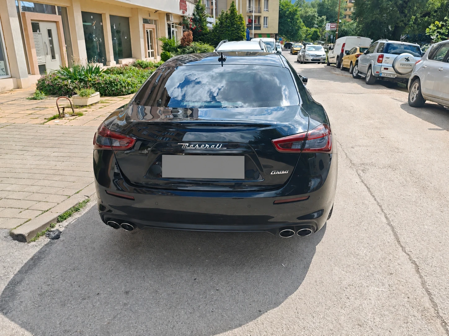 Maserati Ghibli, снимка 2 - Автомобили и джипове - 54858757