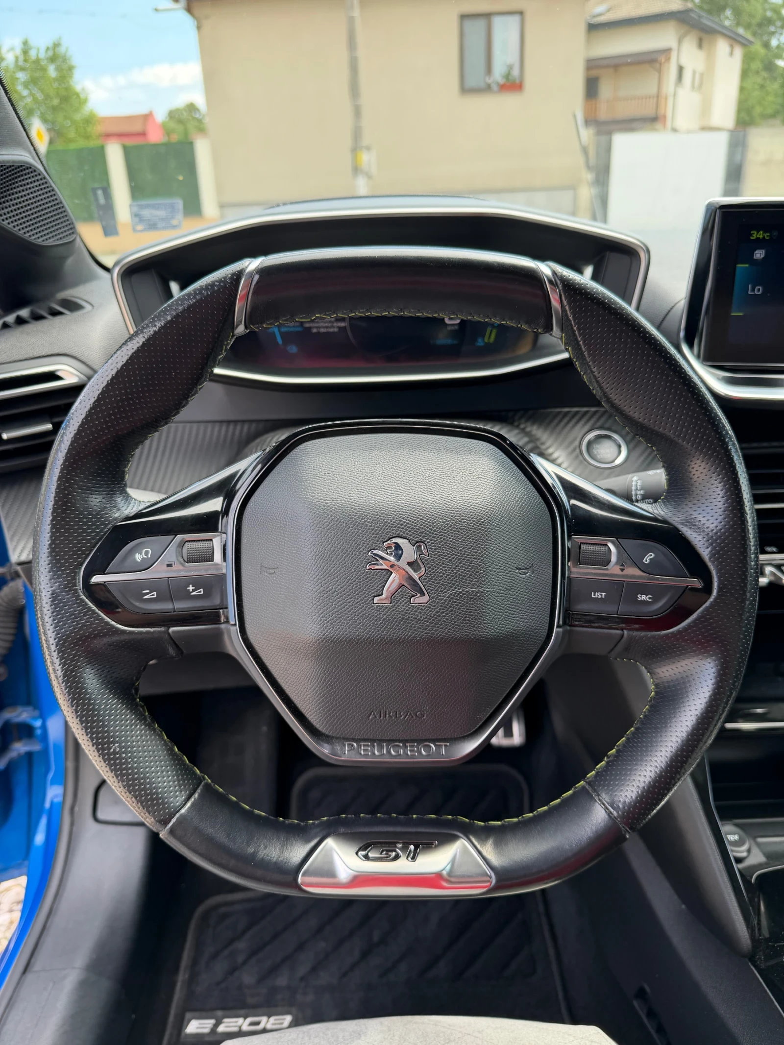 Peugeot 208 GT Line / Keyless / FullLed, снимка 13 - Автомобили и джипове - 55063700
