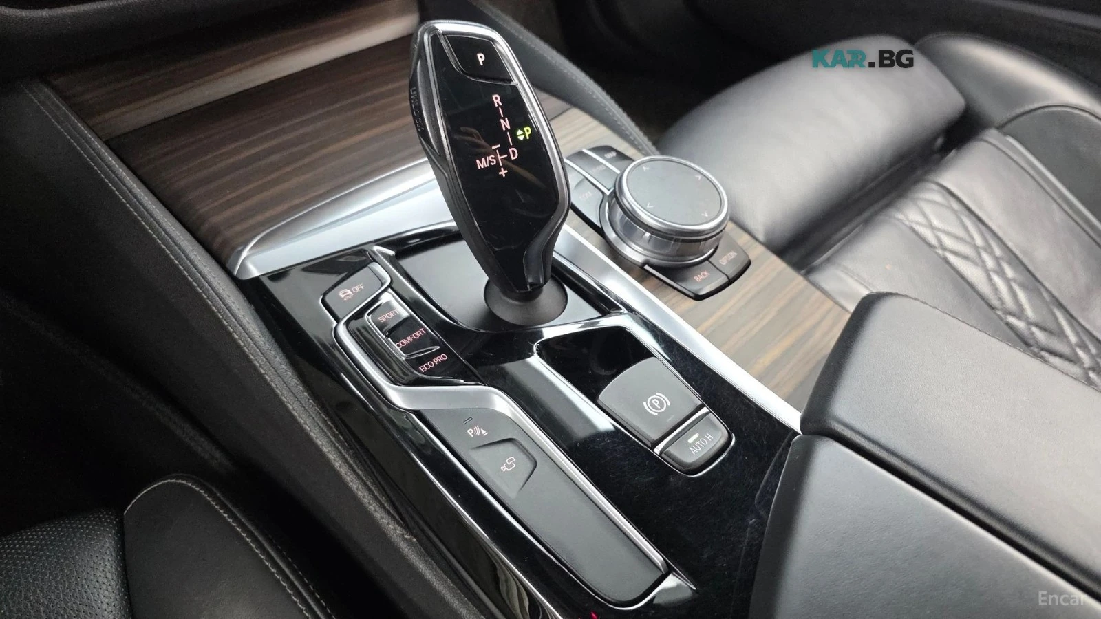 BMW 530 М* ОБДУХВАНЕ* 360 КАМЕРА* ДИСТРОНИК* HEADUP* PANO, снимка 9 - Автомобили и джипове - 56169759