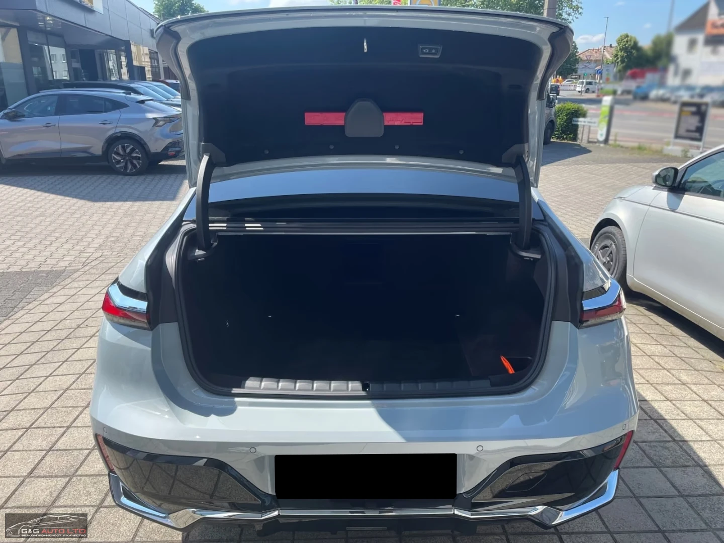 BMW i7 xDRV60/544HP/M-SPORT/B&W/TV/SKY-L/CRYSTAL/360/347h | Mobile.bg � ����������� 6
