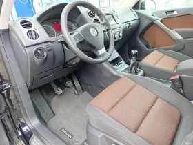 VW Tiguan 2.0 TSI 4x4, снимка 13