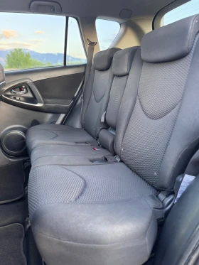 Toyota Rav4 2.2D-CAT LUXARY 4x4, снимка 15
