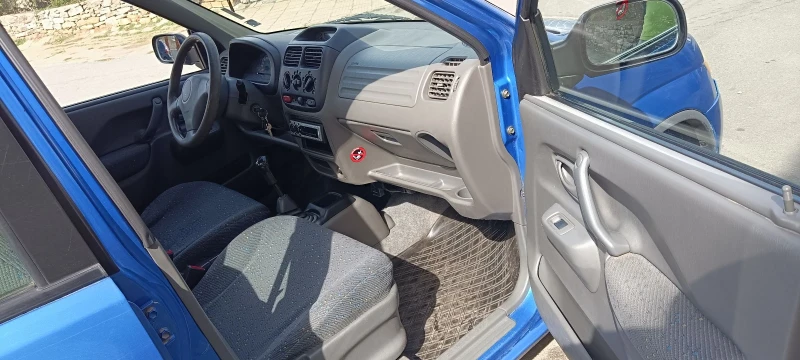 Suzuki Ignis, снимка 14 - Автомобили и джипове - 47470586